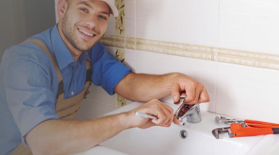Handle or spout repair in Guernsey, WY